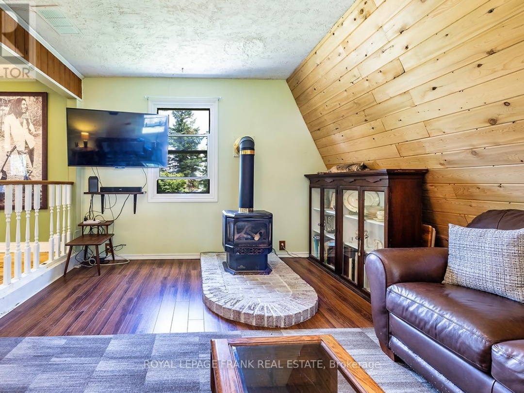 16 SHELLEY DRIVE, 