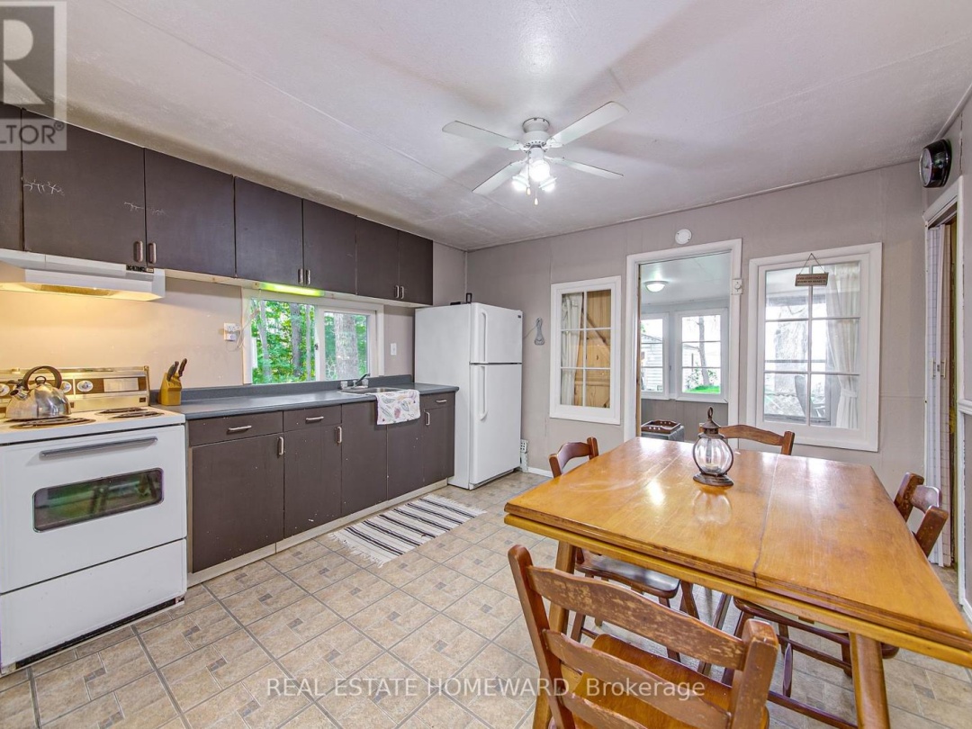 1046 BEA DALE LANE, Sparrow Lake
