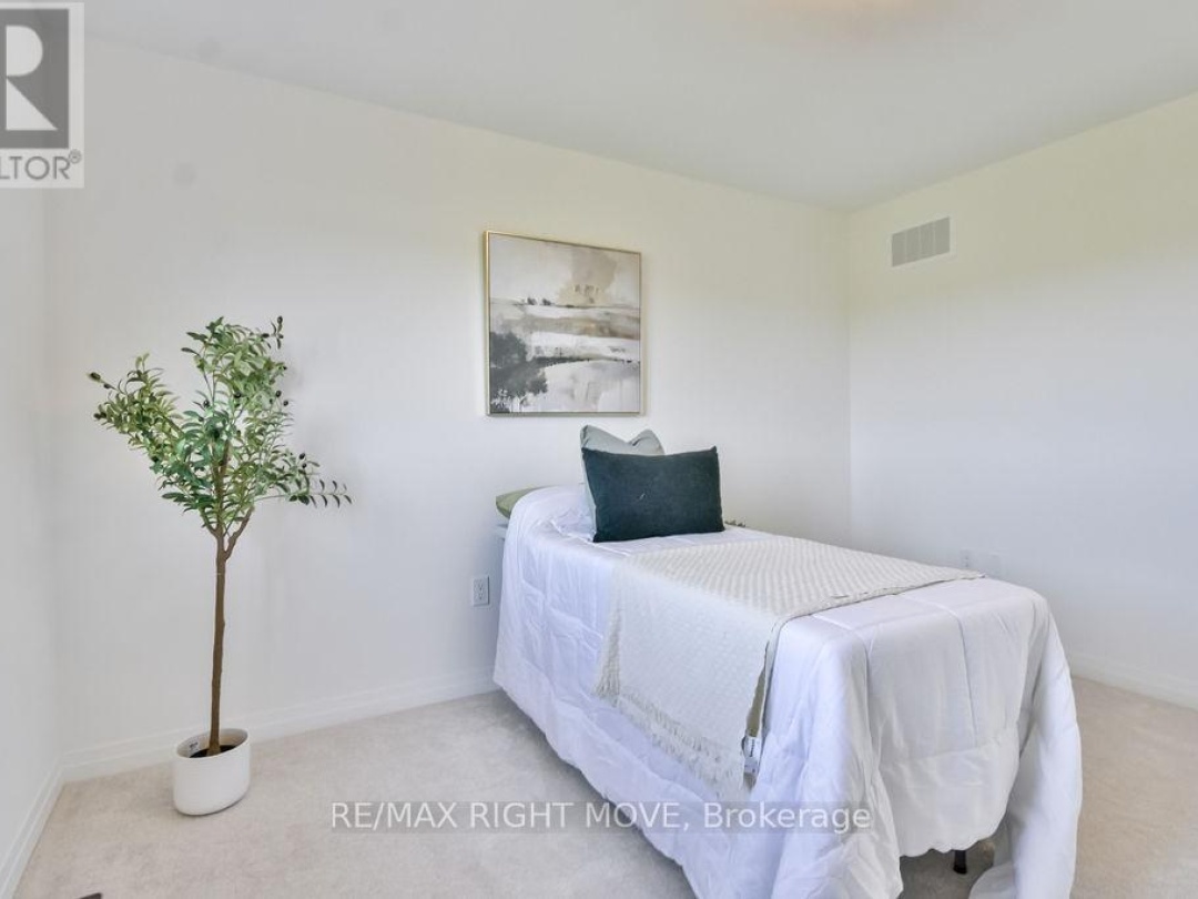 3721 QUAYSIDE DRIVE, Severn (West Shore)