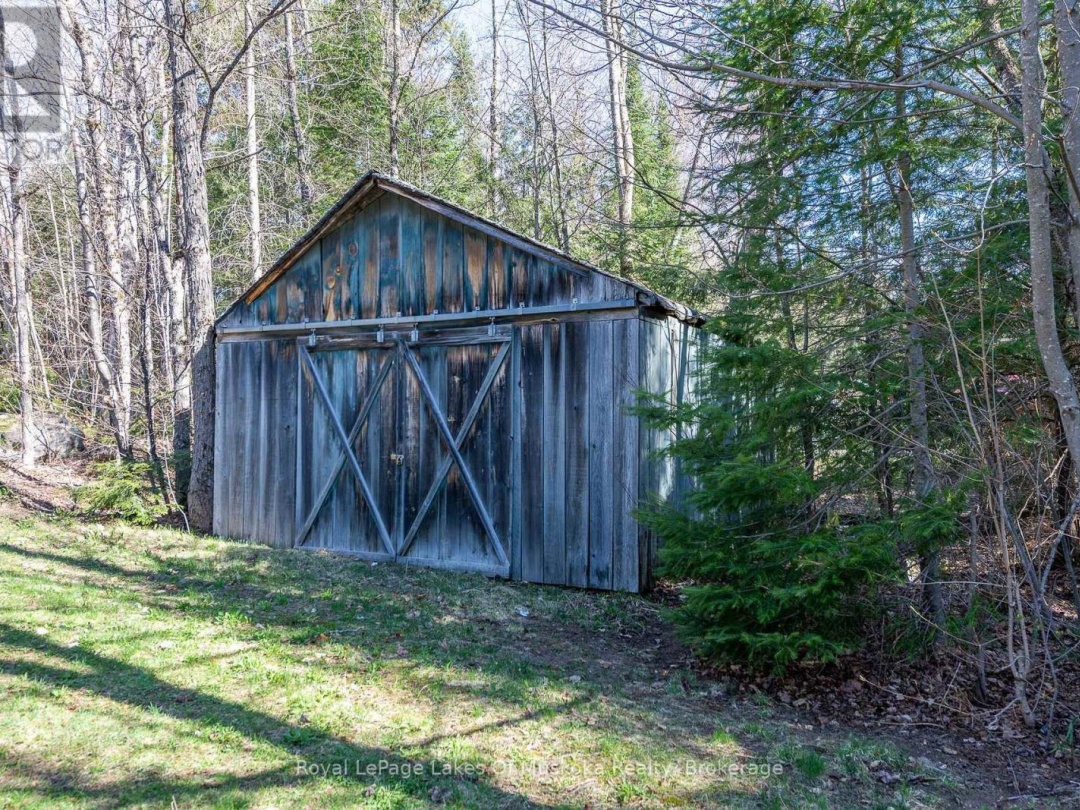1420 LIMBERLOST ROAD, Pell Lake