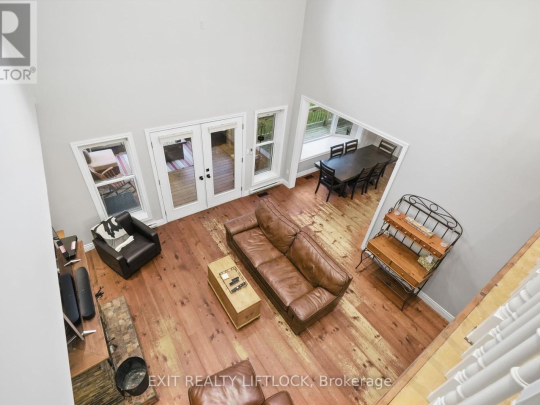 169 DUTCH LINE ROAD W, 