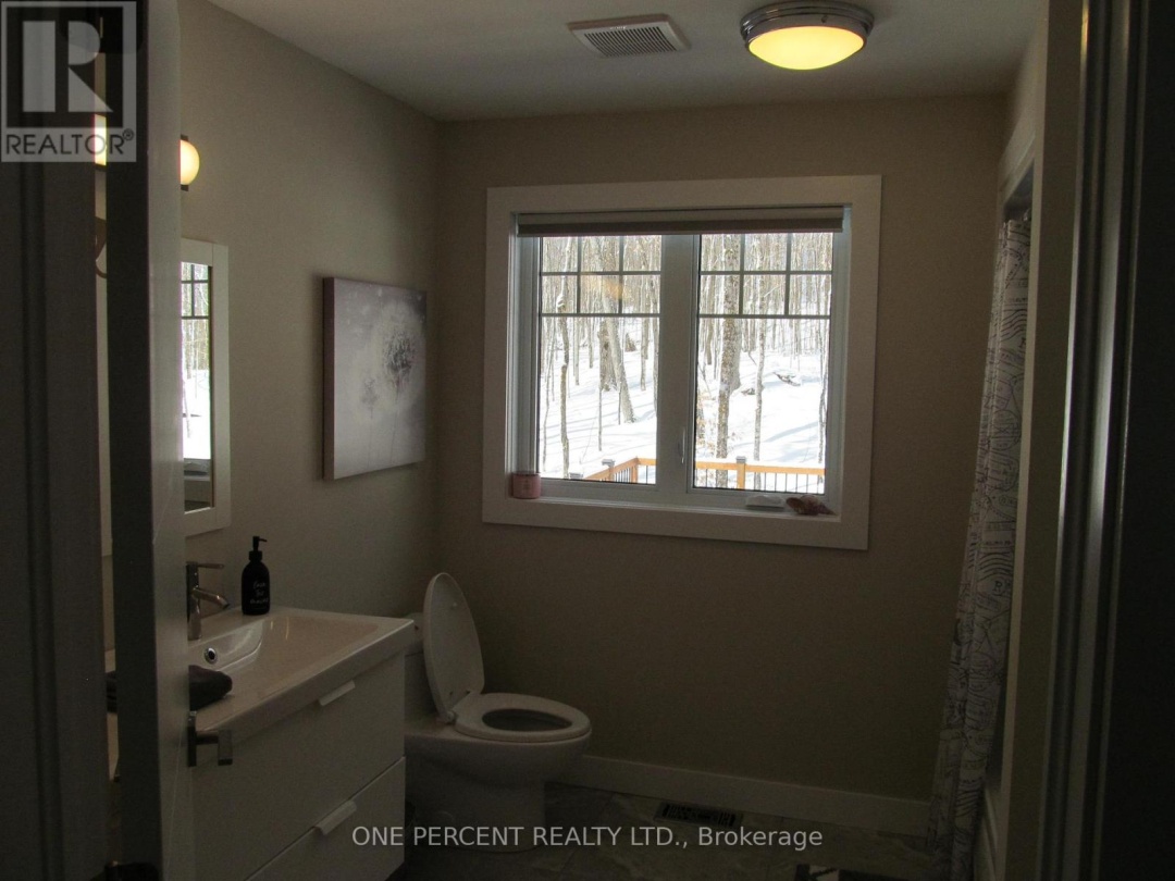 1333 WALKER LAKE DRIVE, Lake of Bays (Sinclair)