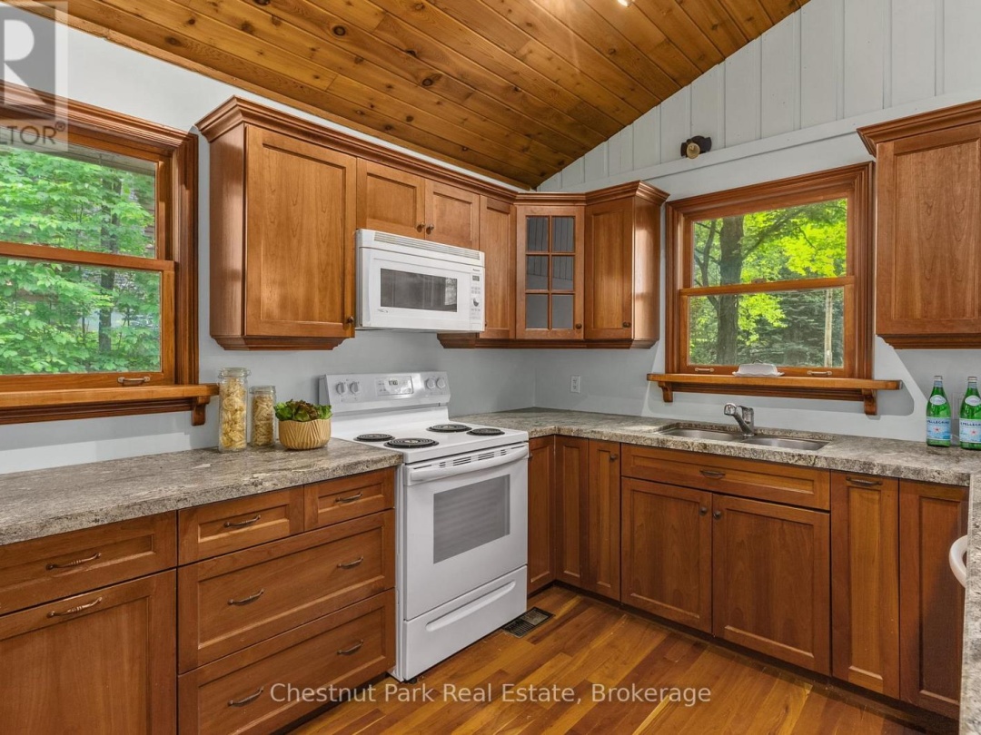 115 WOODLAND DRIVE, Huntsville (Chaffey)