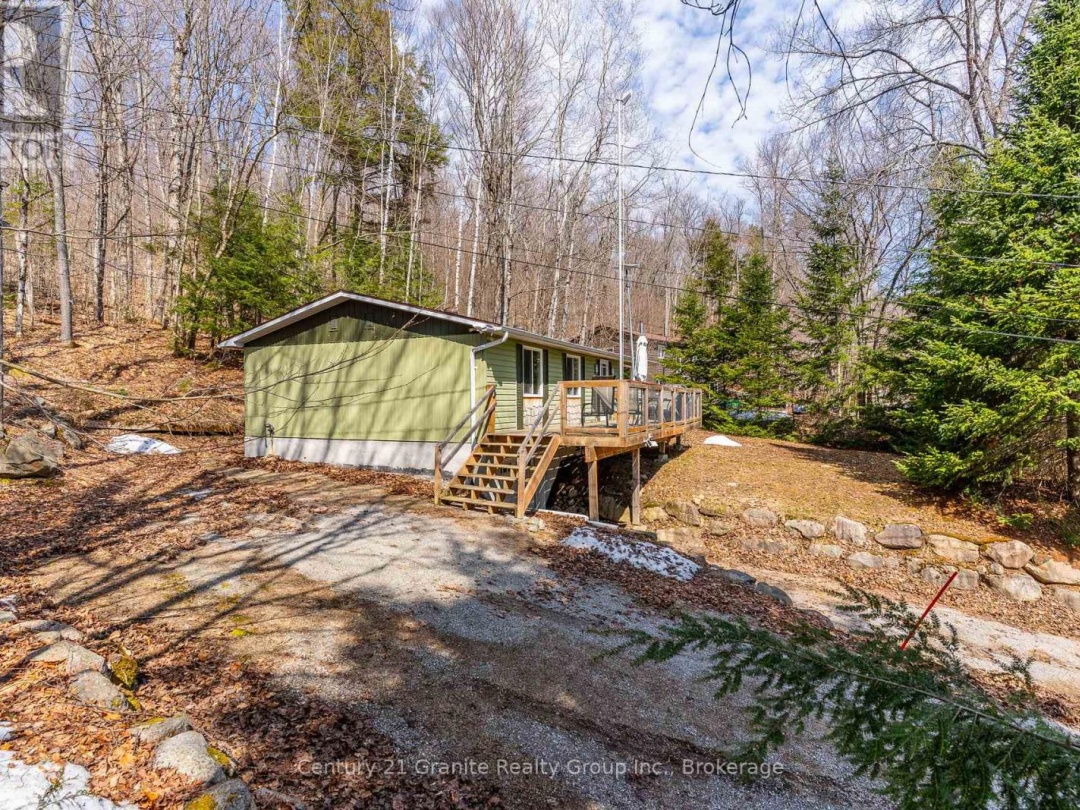 6087 HALIBURTON LAKE ROAD, Haliburton Lake
