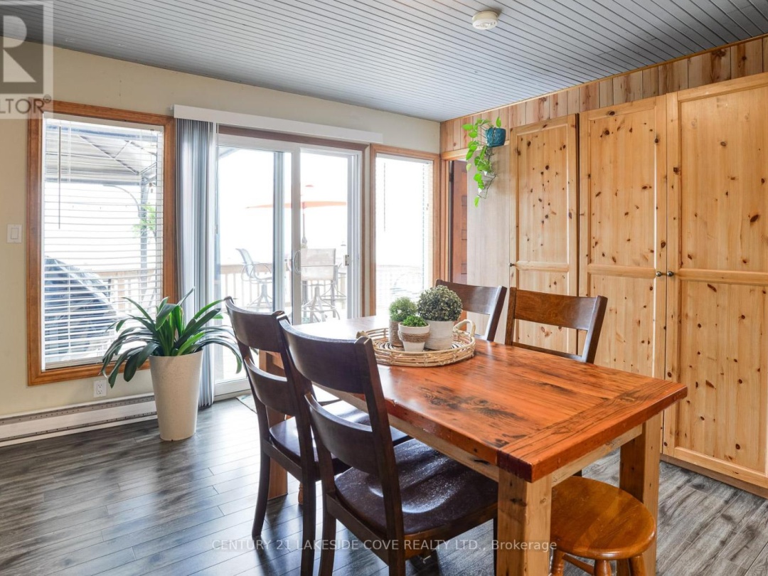 2730 LONE BIRCH TRAIL N, 