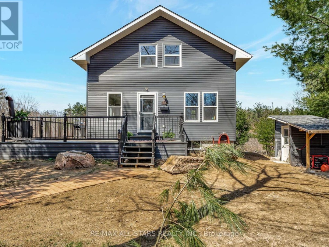 1295 DEEP BAY ROAD, Minden Hills (Lutterworth)