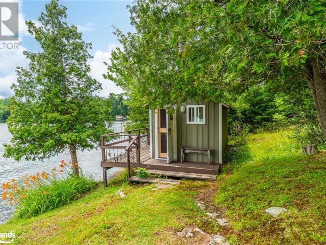 1484 Bat Lake Road, Canning Lake