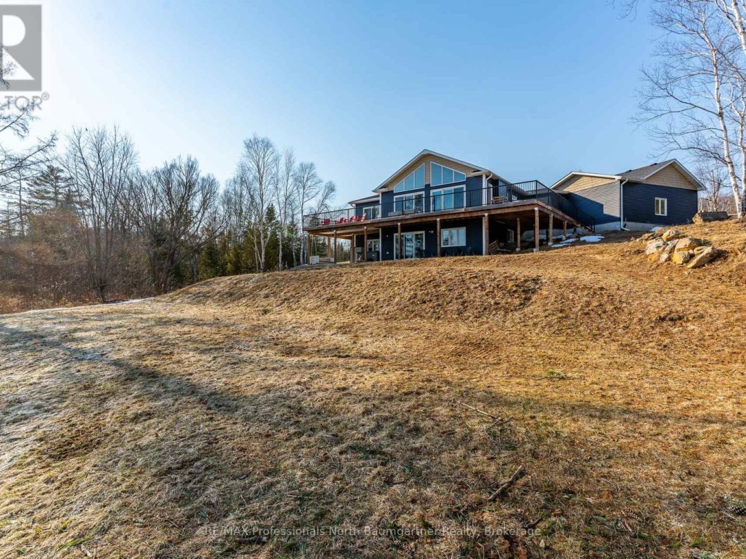 4318 GLAMORGAN ROAD, Haas Lake