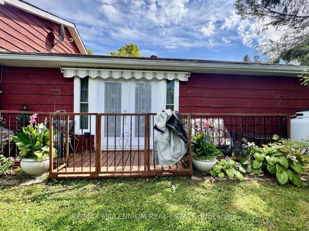 3741 CEDAR RAPIDS DRIVE S, North River