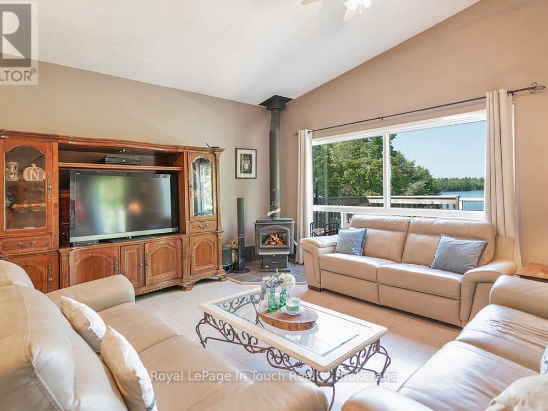 285 CROOKED BAY ROAD, Georgian Bay (Baxter)