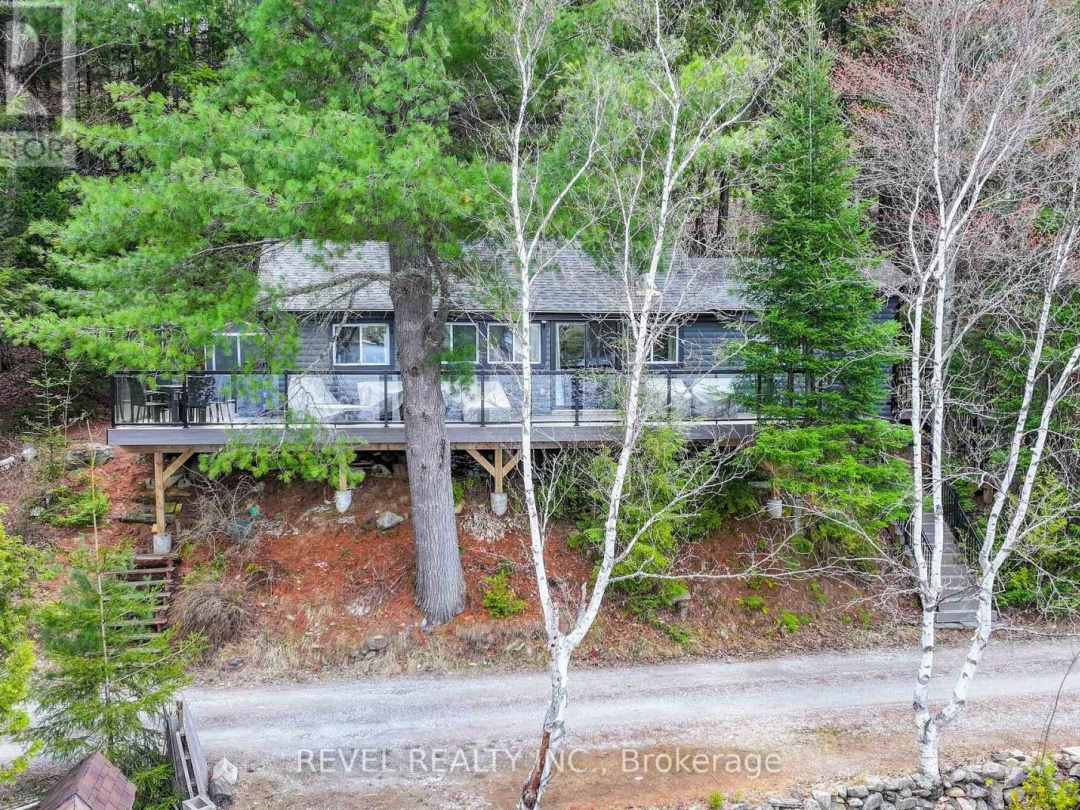 1129 LAKESHORE ROAD, Gooderham Lake