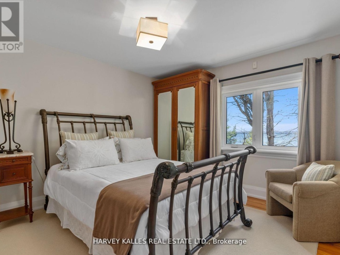 UNIT 2 - 2045 MUSKOKA RD 118W, 