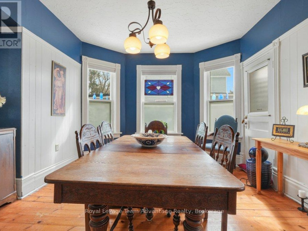 79 GIBSON STREET, Parry Sound