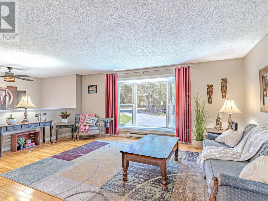 75 PRESCOTT ROAD, Kawartha Lakes (Bobcaygeon)