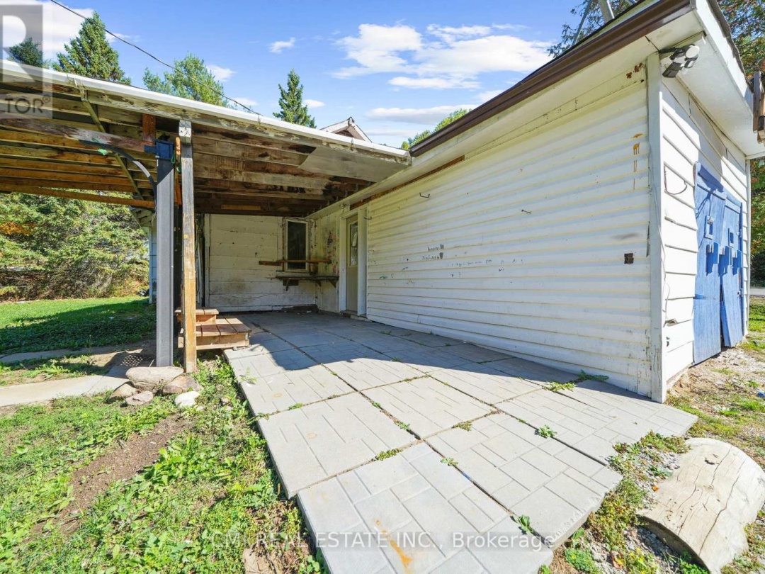 1093 SOUTH LAKE ROAD, Minden Hills (Snowdon)