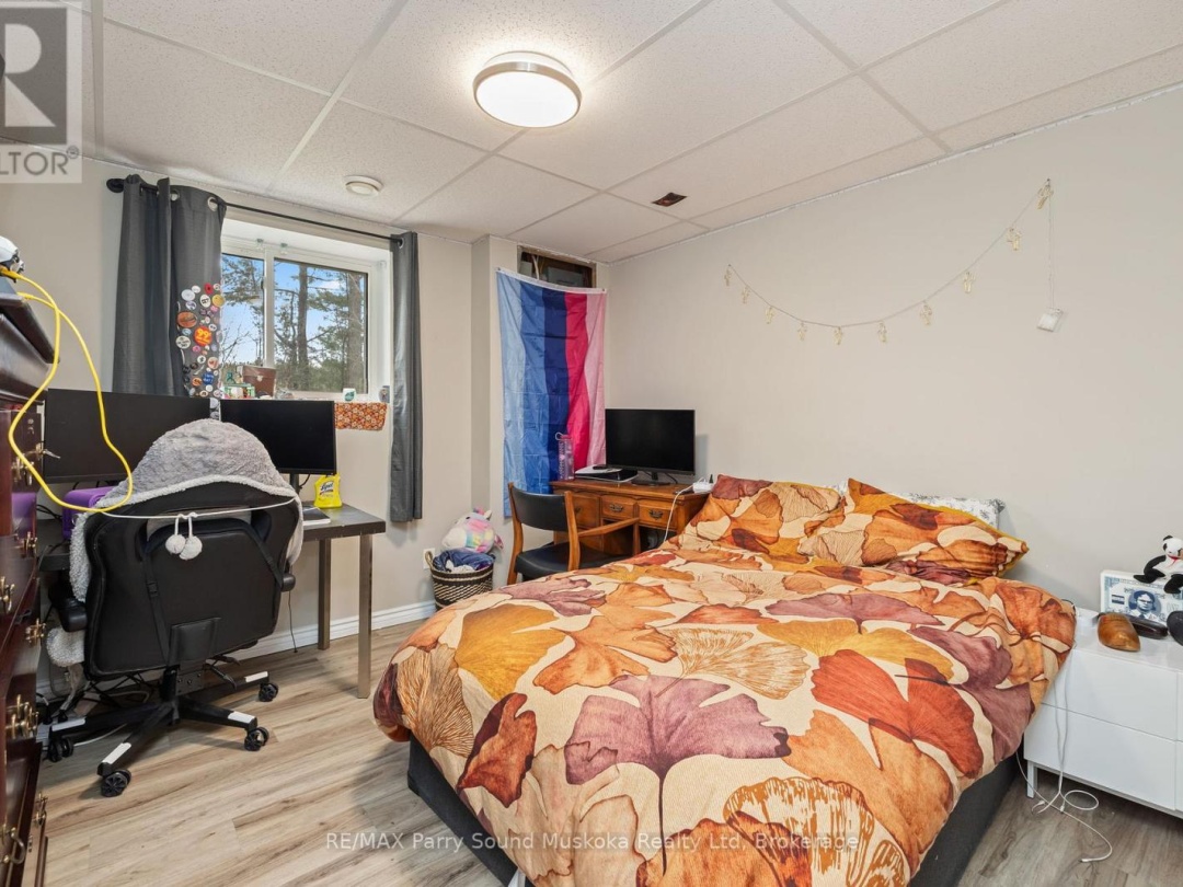 11 BRENDA AVENUE, Parry Sound
