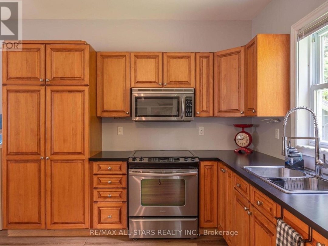 24 RELAX AVENUE, Gull River