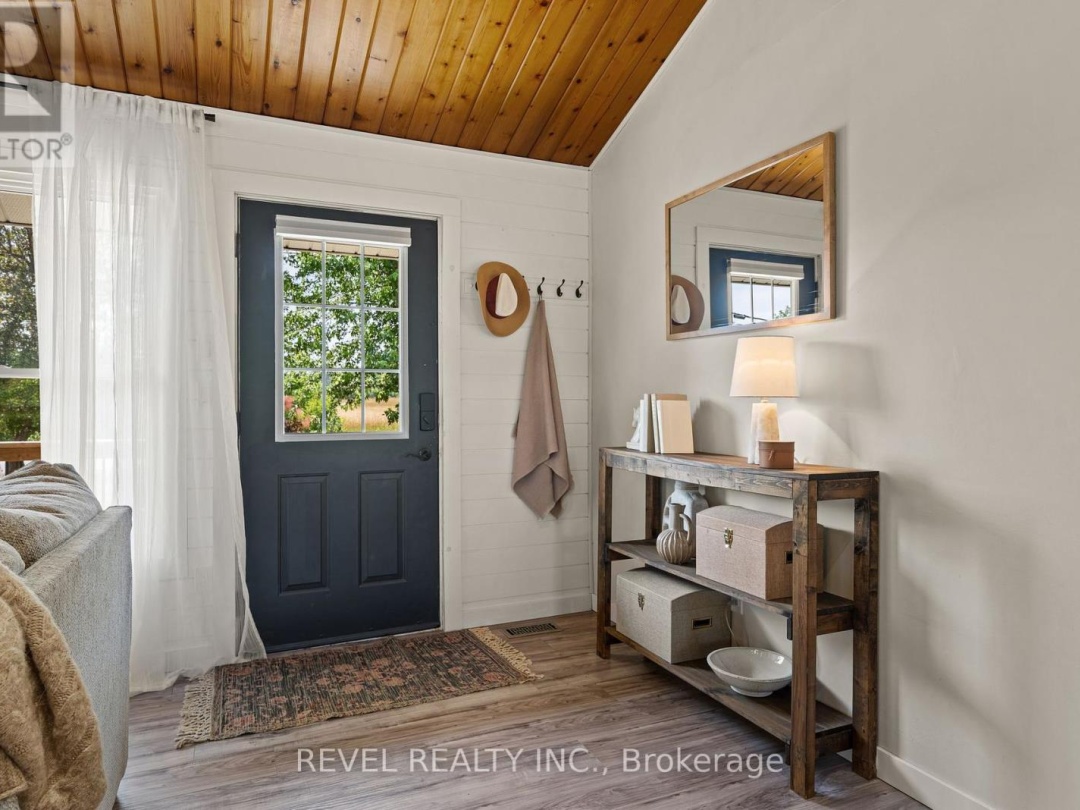 595 HICKORY BEACH ROAD, 