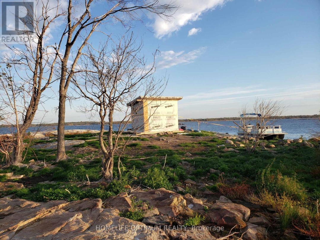 70 GEORGIAN BAY ISLAND, Georgian Bay