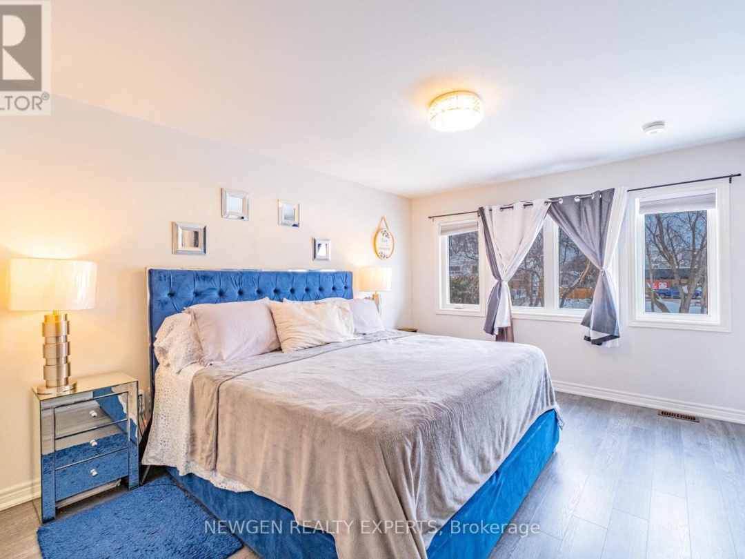 22 CHURCHLEA MEWS, Orillia