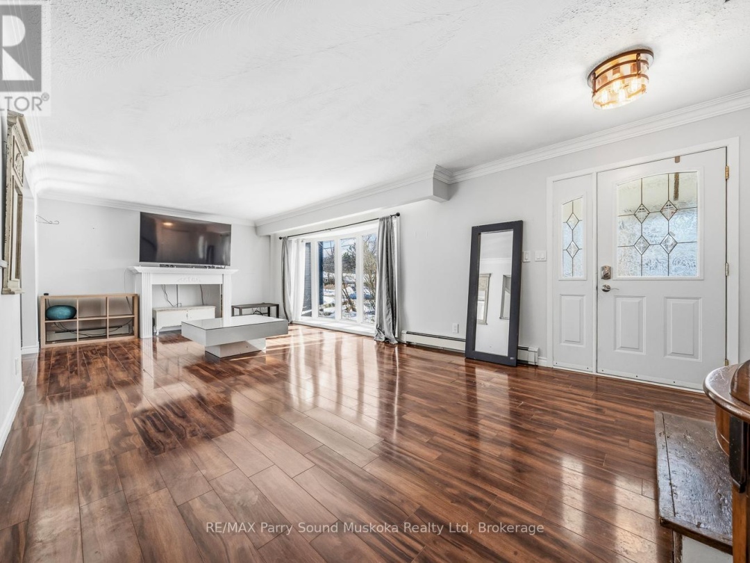 55 A CASCADE STREET E, Parry Sound