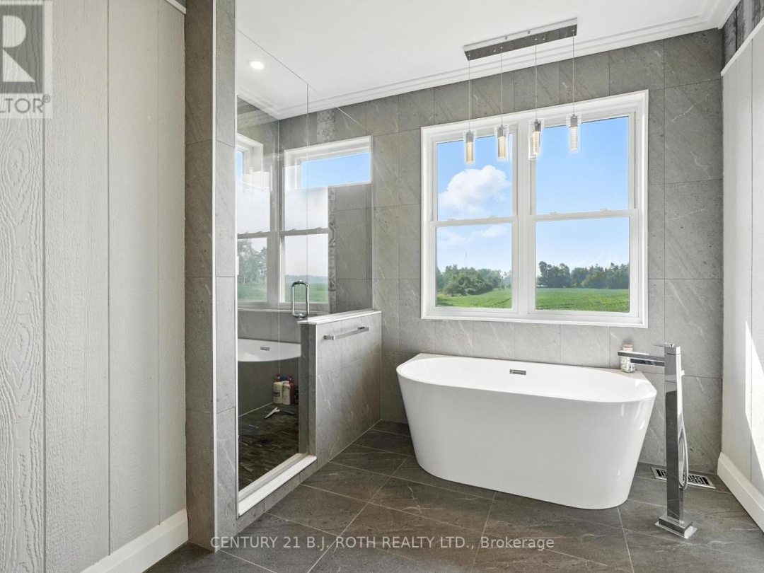 3510 BRENNAN LINE W, 