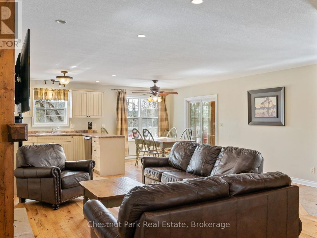 112-8 - 1052 RAT BAY ROAD, Lake of Bays