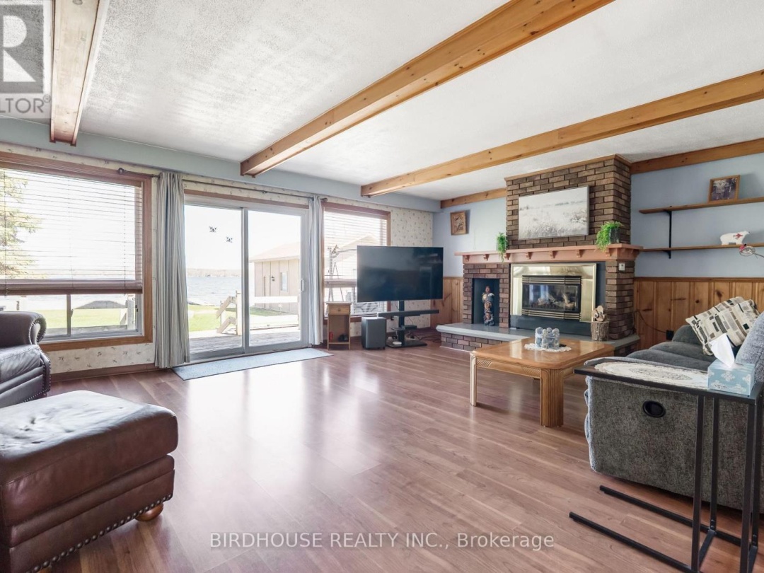 24 GILLIS STREET, Sturgeon Lake