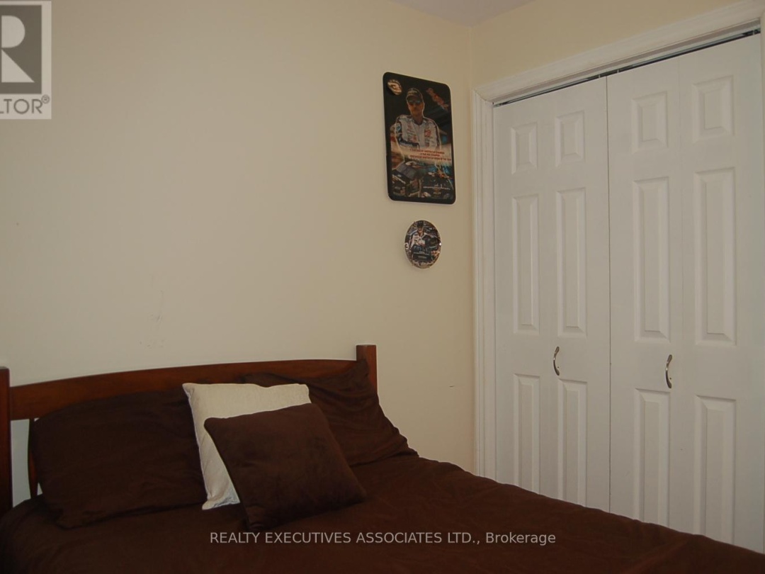 211 ALPINE LAKE ROAD, Pigeon Lake