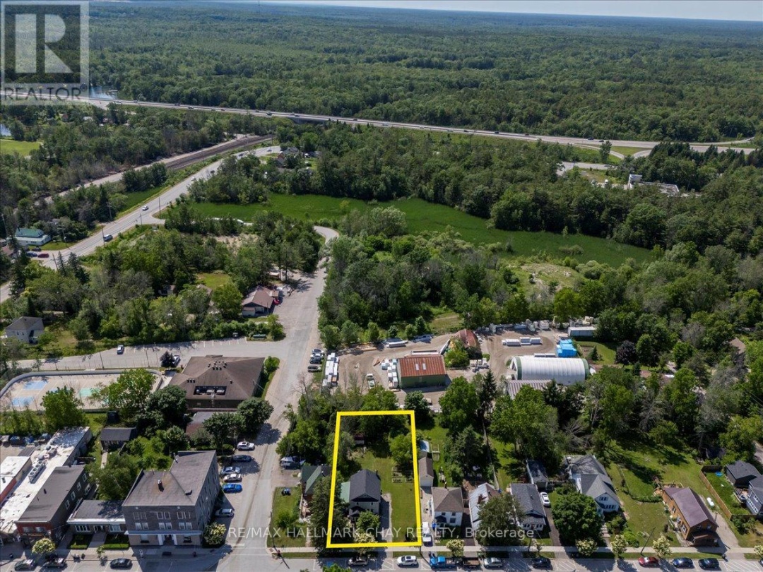 3366 MUSKOKA STREET, Severn (Washago)