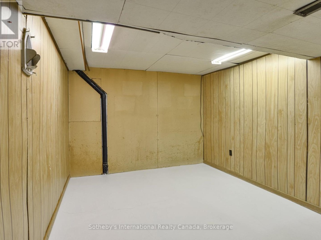 445 FARQUHAR STREET, 