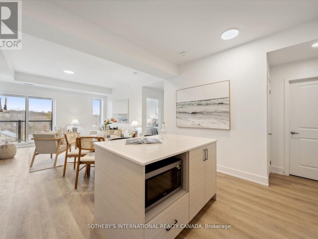 306 - 19B WEST STREET N, 