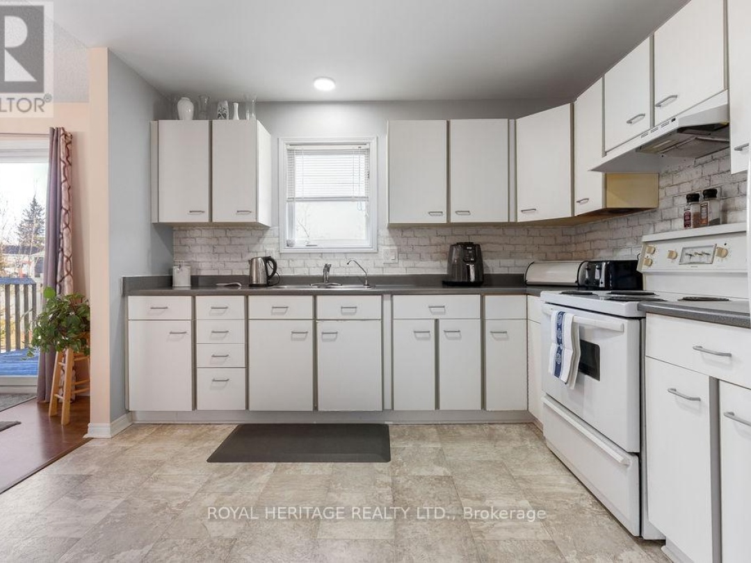 12 JUNIPER COURT, Kawartha Lakes (Bobcaygeon)