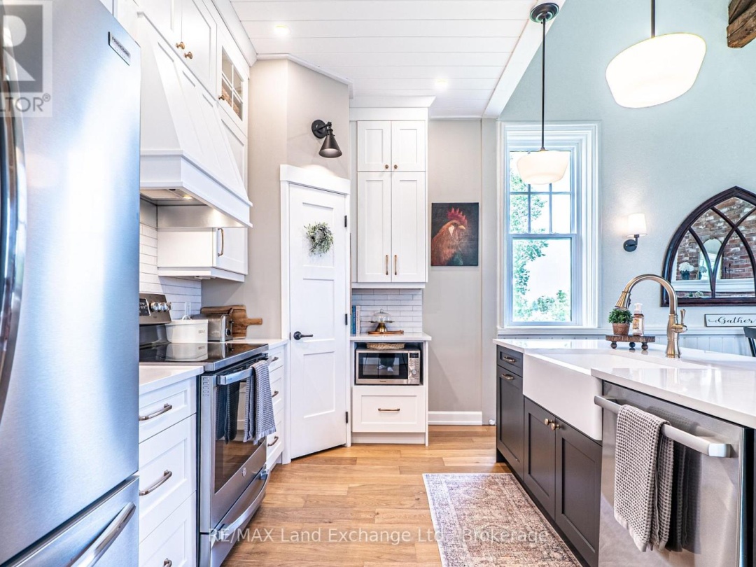 41 SCHOOL ROAD, Kawartha Lakes (Kirkfield)