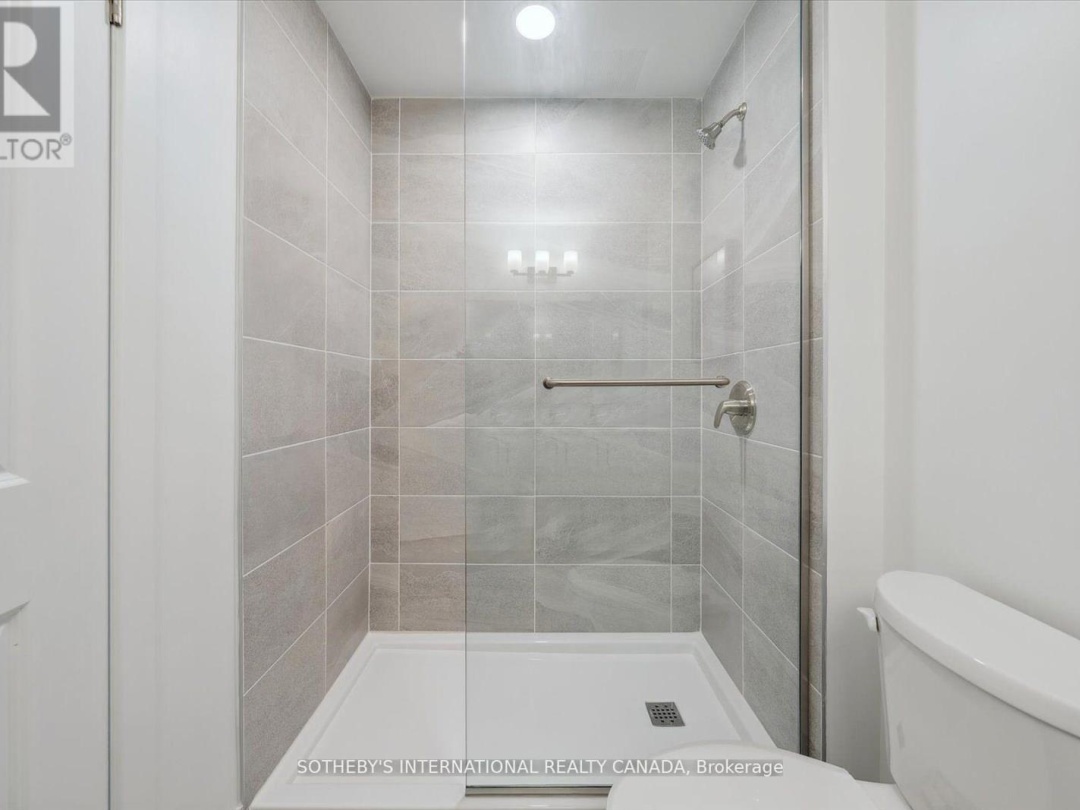 306 - 19B WEST STREET N, 