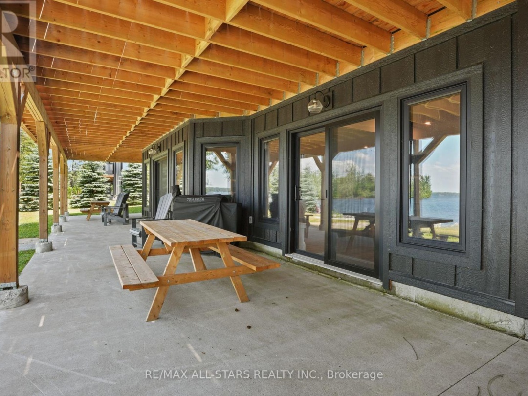 762 COUNTY RD 24, 