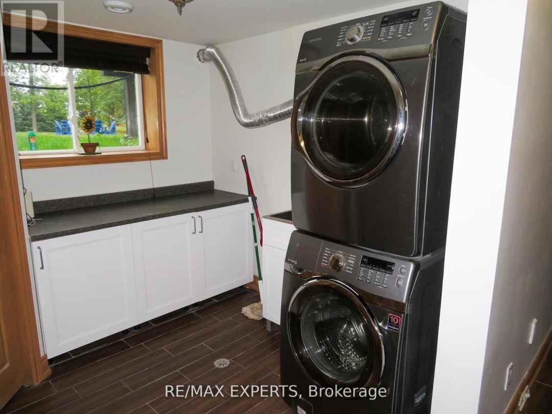 3771 HARRY'S LANE, Ramara