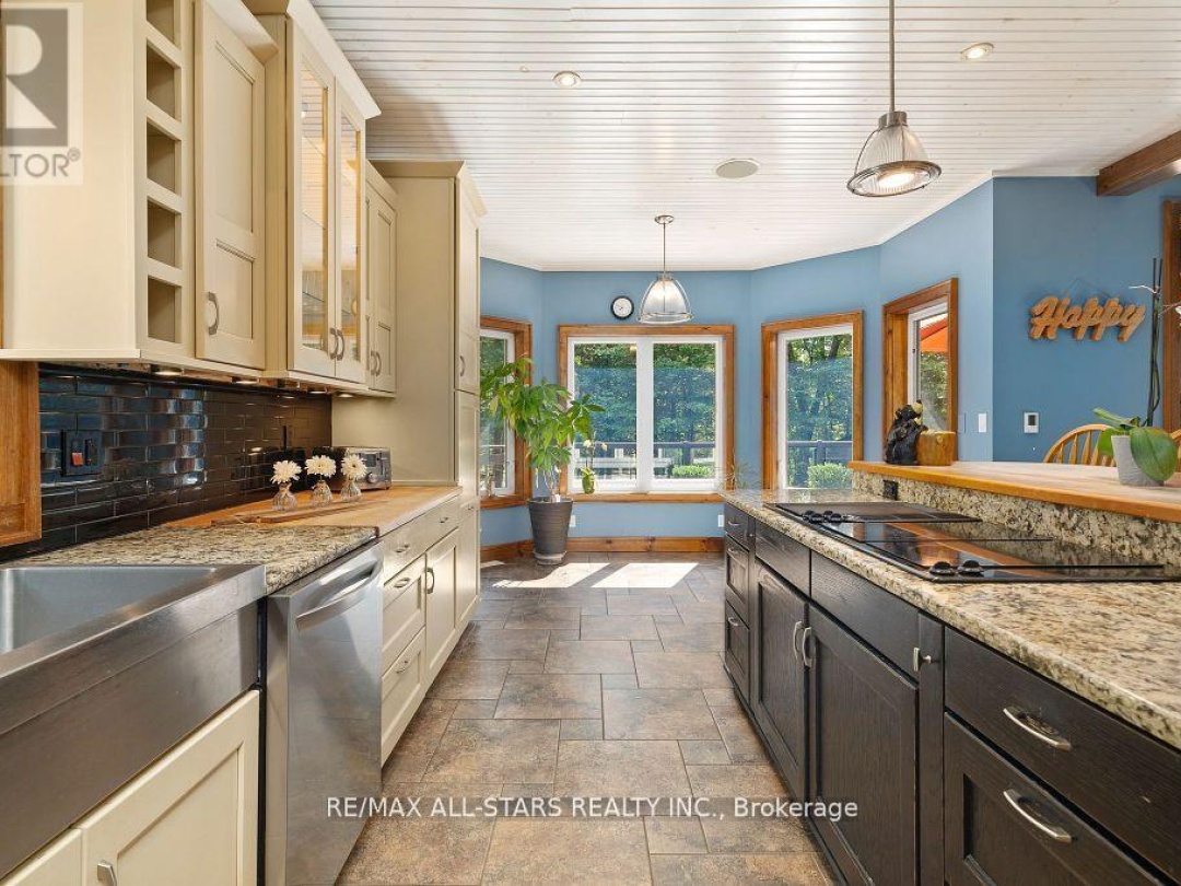 8 HARMONIOUS DRIVE, Burnt River