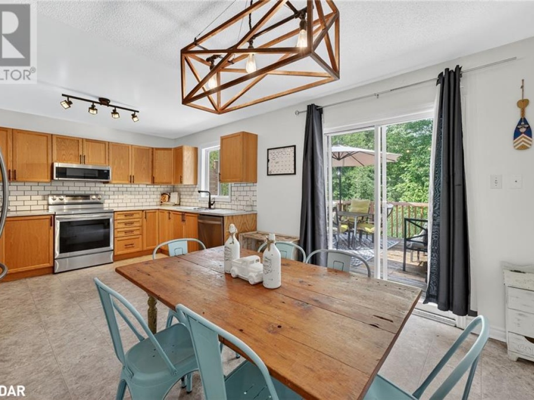 7935 PARK LANE Crescent, 