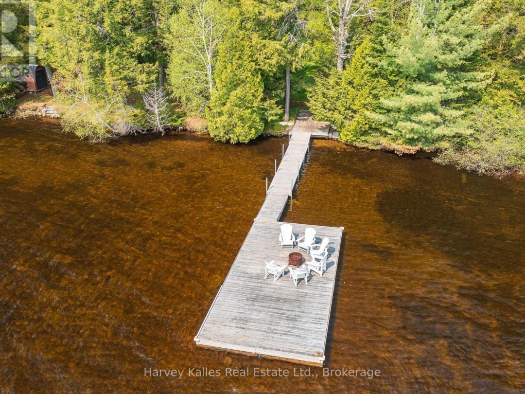 1033 SCOTT LANE, Oxbow Lake