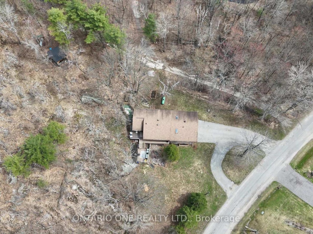 1045 COWBELL LANE, Gravenhurst (Morrison)