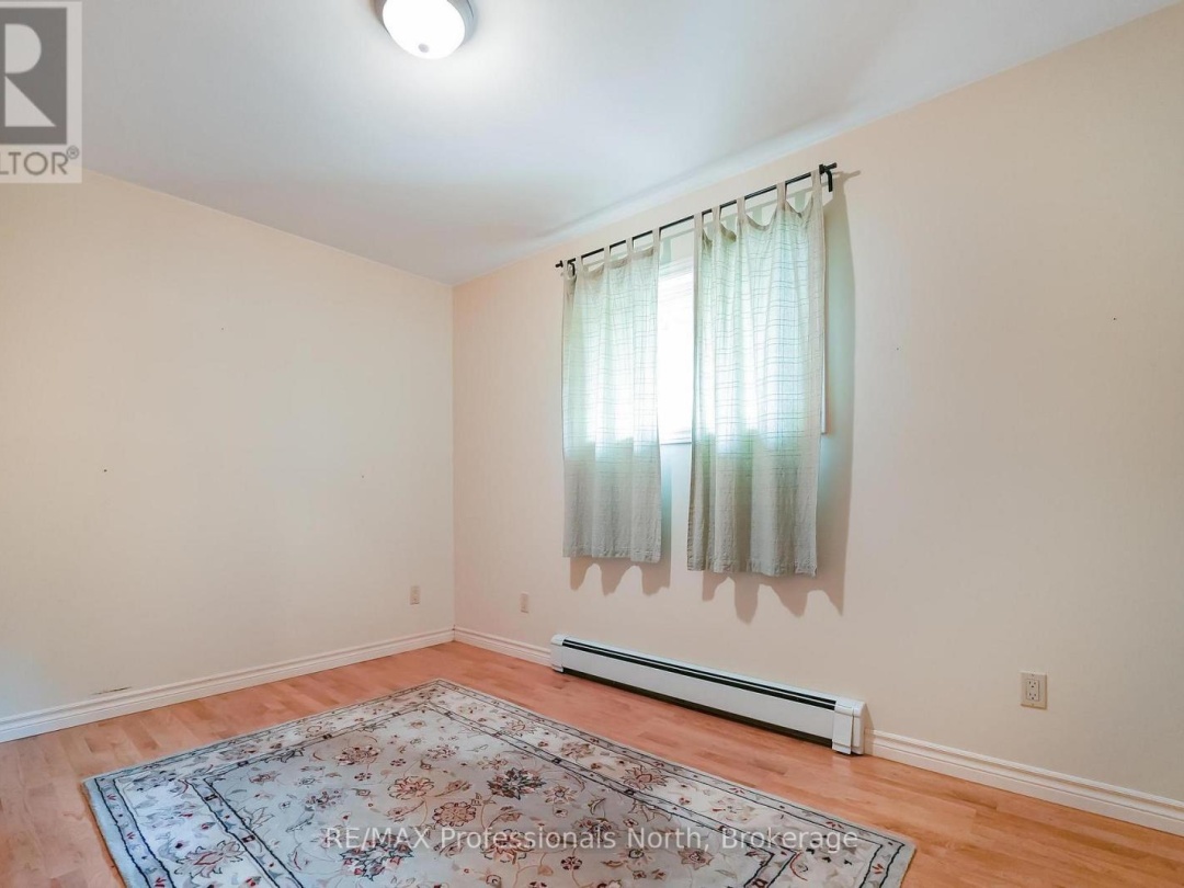3072 GELERT ROAD, Minden Hills (Snowdon)