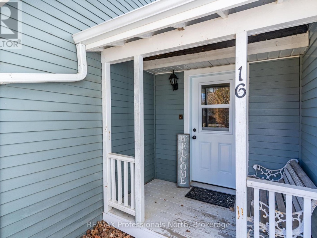 16 HIGHLAND GATE BOULEVARD, Minden Hills (Anson)