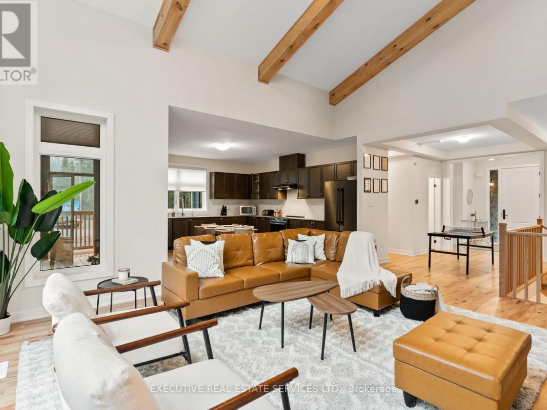 1049 GREENSVIEW DRIVE, Lake of Bays (Franklin)