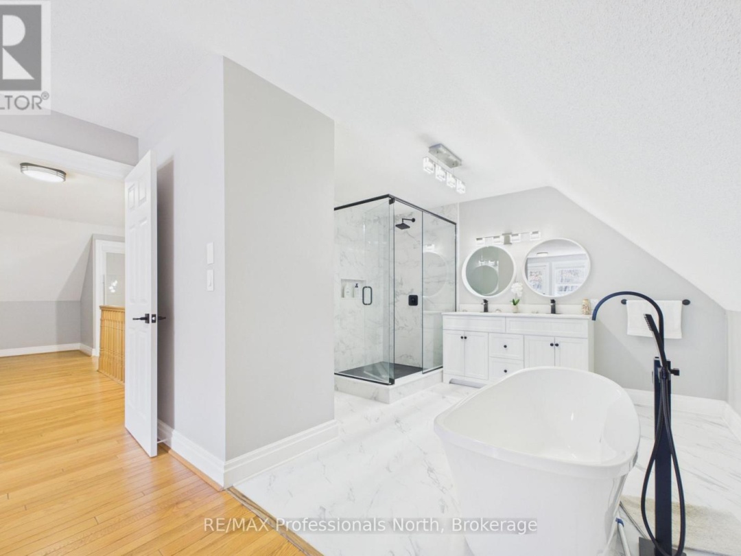 1196 RAVENSCLIFFE ROAD, Huntsville (Chaffey)