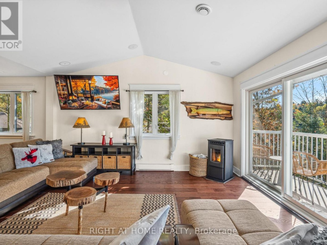 3583 RIVERDALE DRIVE, 