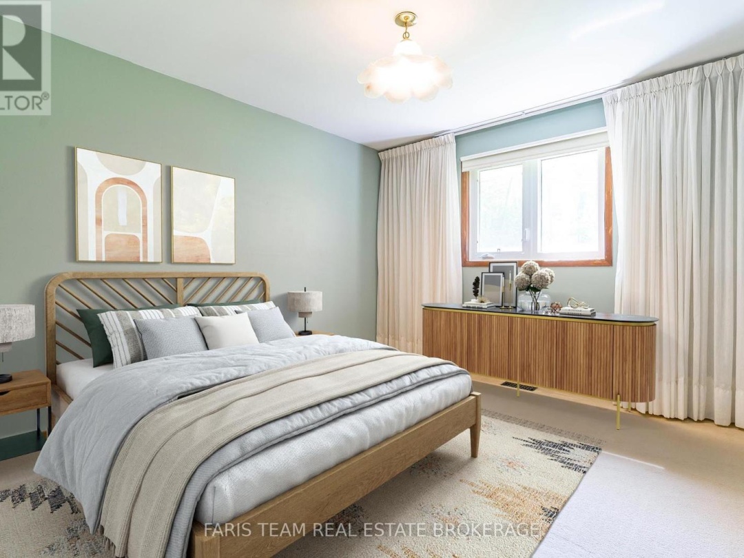 2 BAYSIDE AVENUE, 