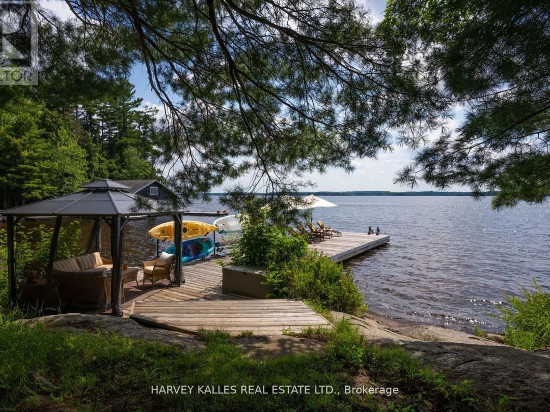 UNIT 2 - 2045 MUSKOKA RD 118W, 