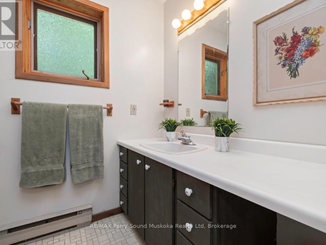 20 PRIOR LANE, Otter Lake