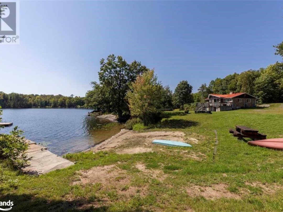 122 Grey Owl Road, Grey Owl Lake